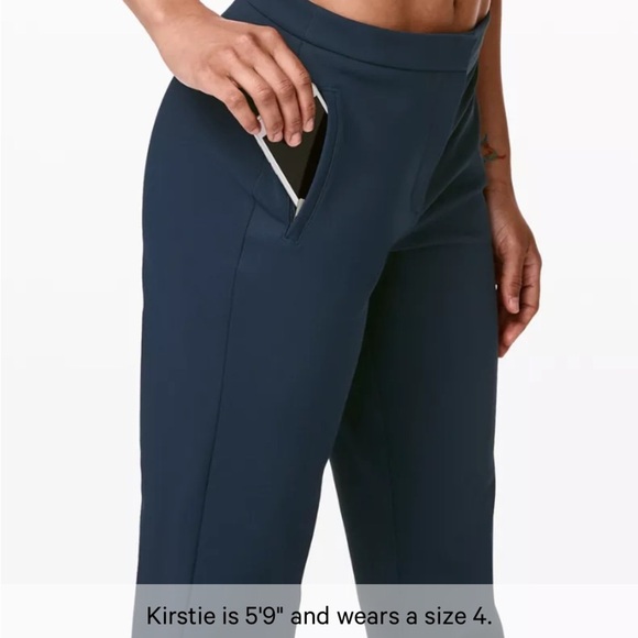 LULULEMON ON THE MOVE PANT WOMENS 12 Navy Blue Excellent Condition! - Picture 3 of 9
